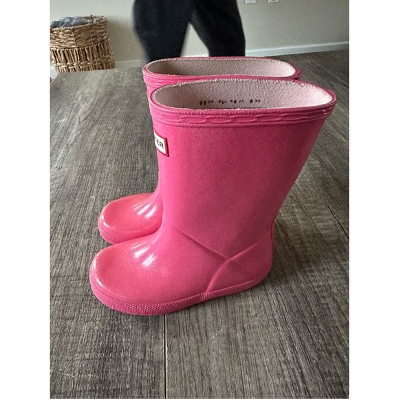 Girls Sparkly Pink Hunters Rainbows Size 8 - Picture 4 of 6